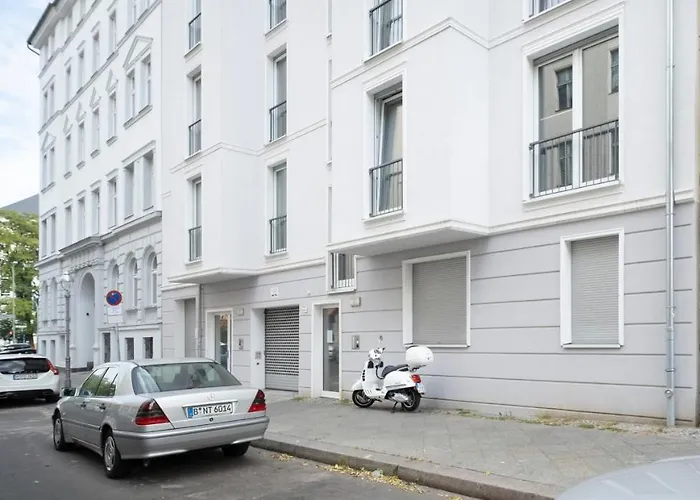 Arbio I Design Near Charlottenburg Palace