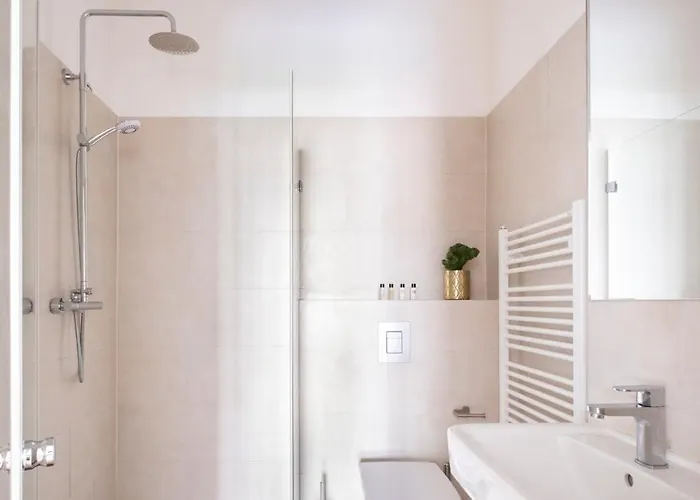 Arbio I Design Near Charlottenburg Palace