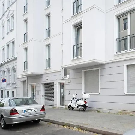 Arbio I Design Near Charlottenburg Palace