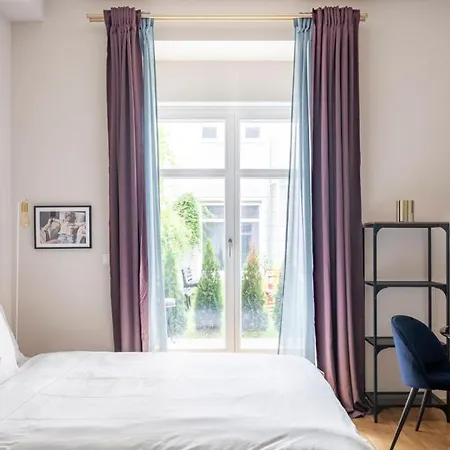 Arbio I Design Near Charlottenburg Palace Apartment